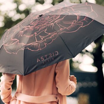 black women umbrella astrid loven